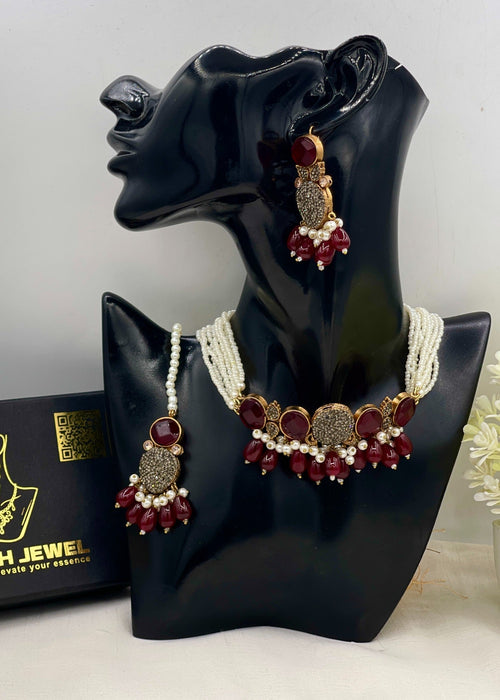 Shop the Pariza Premium Choker Set from Zarosh Jewel