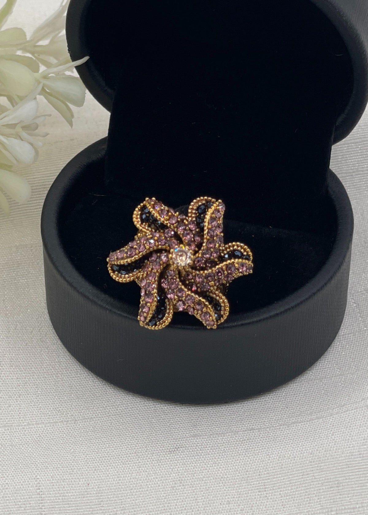 Shop the Qudsia Elegent Ring from Zarosh Jewel