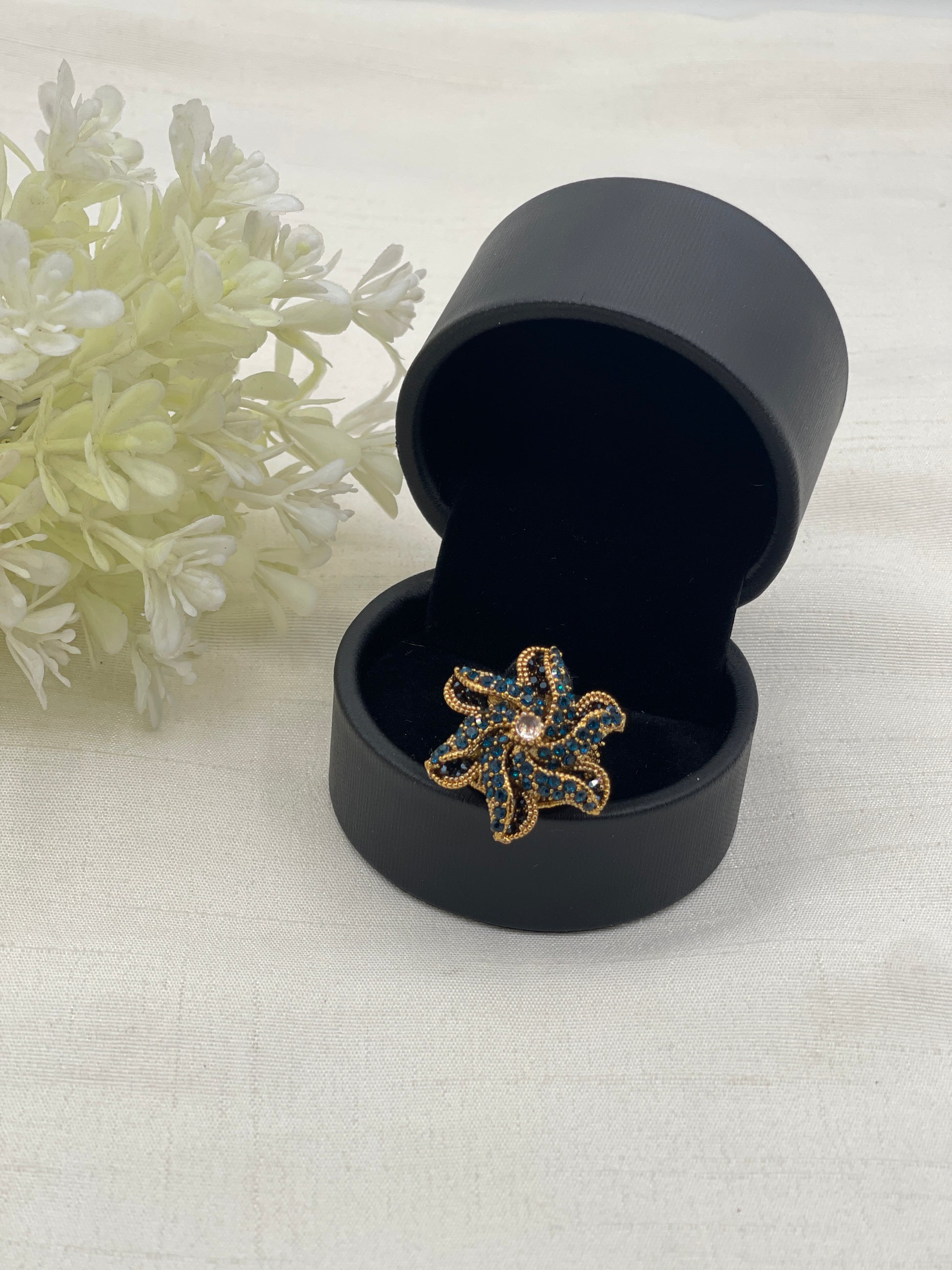 Qudsia Elegent Ring