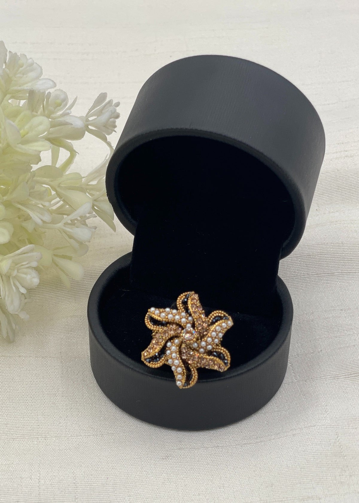 Shop the Qudsia Elegent Ring from Zarosh Jewel