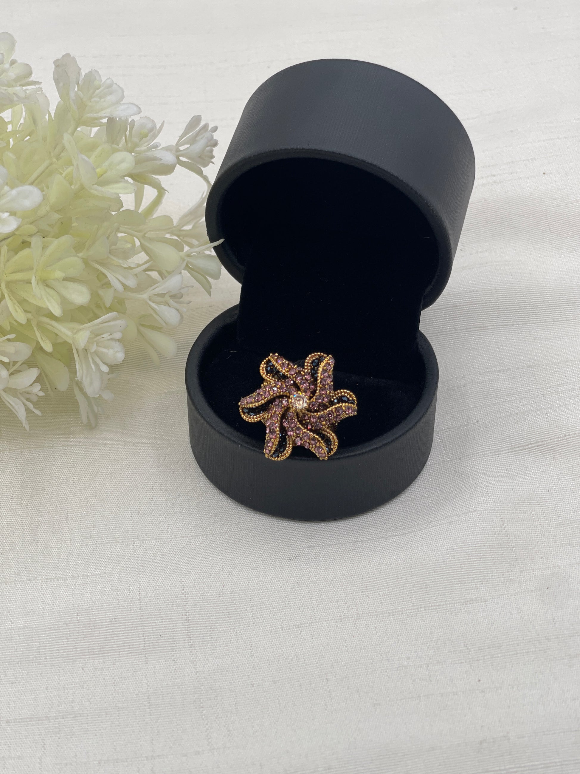 Qudsia Elegent Ring