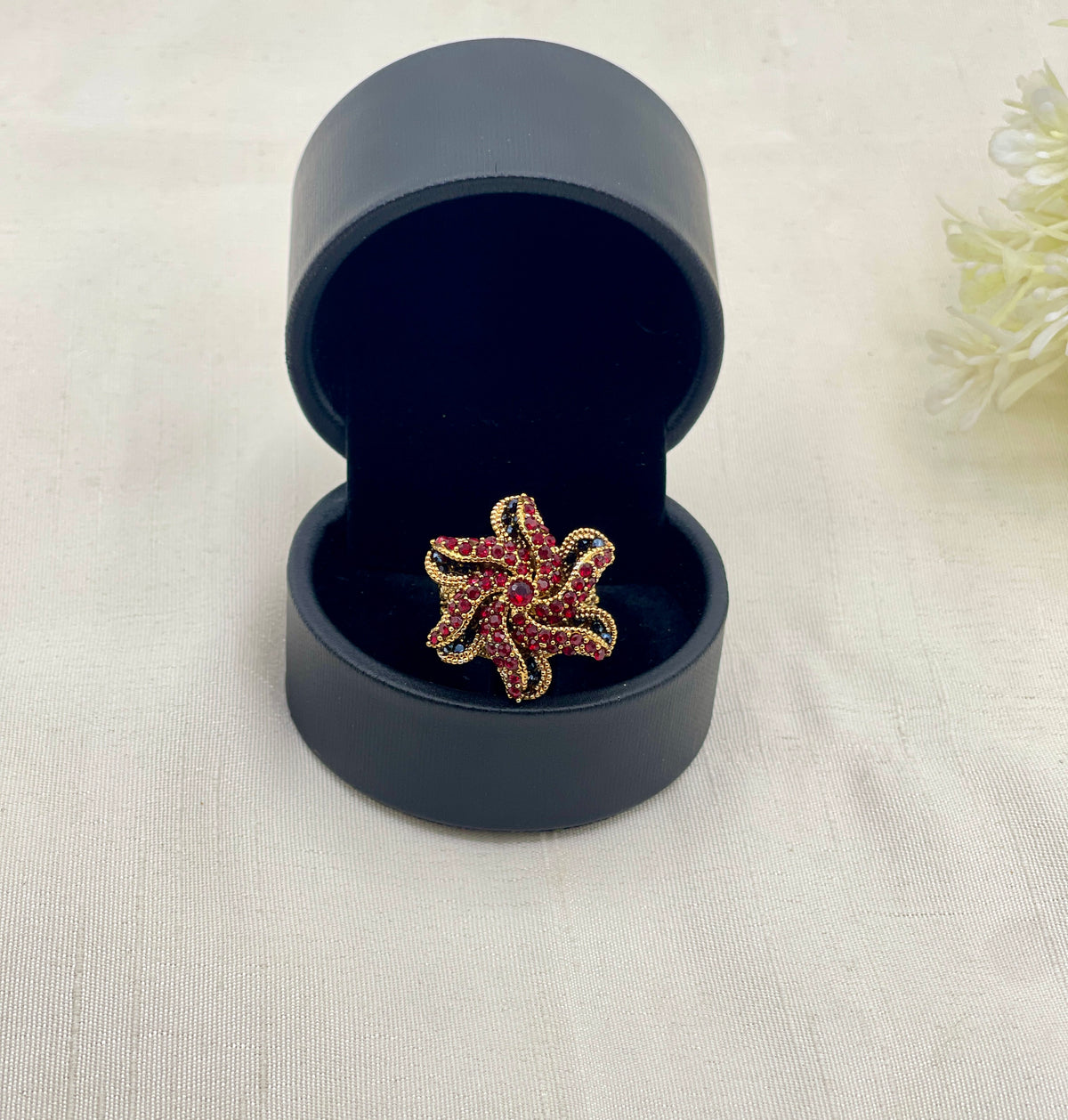 Shop the Qudsia Elegent Ring from Zarosh Jewel