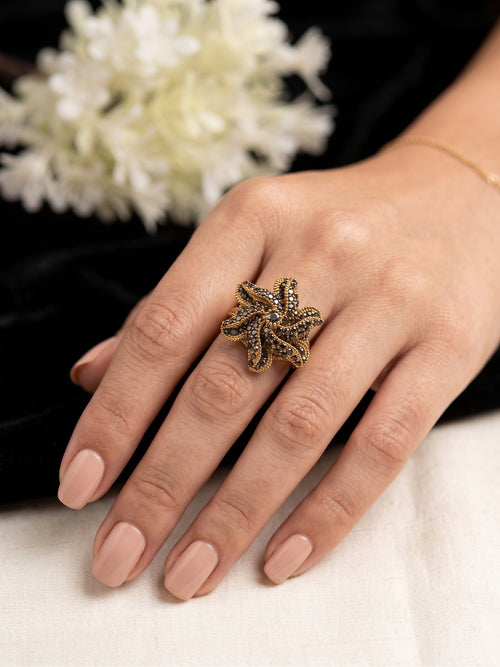 Qudsia Elegent Ring
