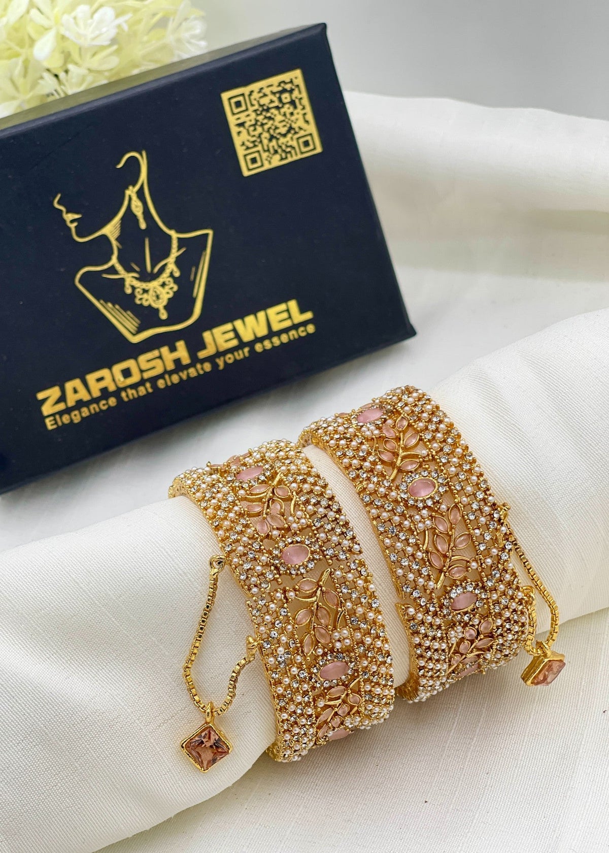 Shop the Rafiya Openable Bangle Set from Zarosh Jewel