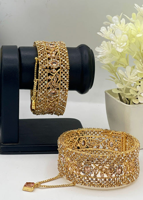 Shop the Rafiya Openable Bangle Set from Zarosh Jewel