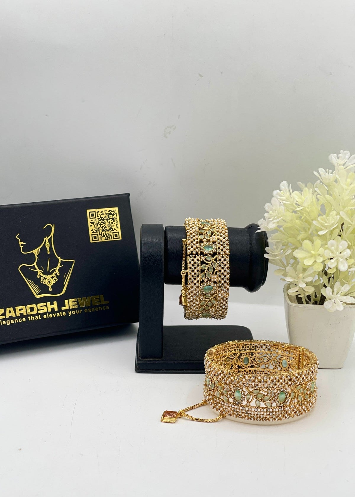 Shop the Rafiya Openable Bangle Set from Zarosh Jewel
