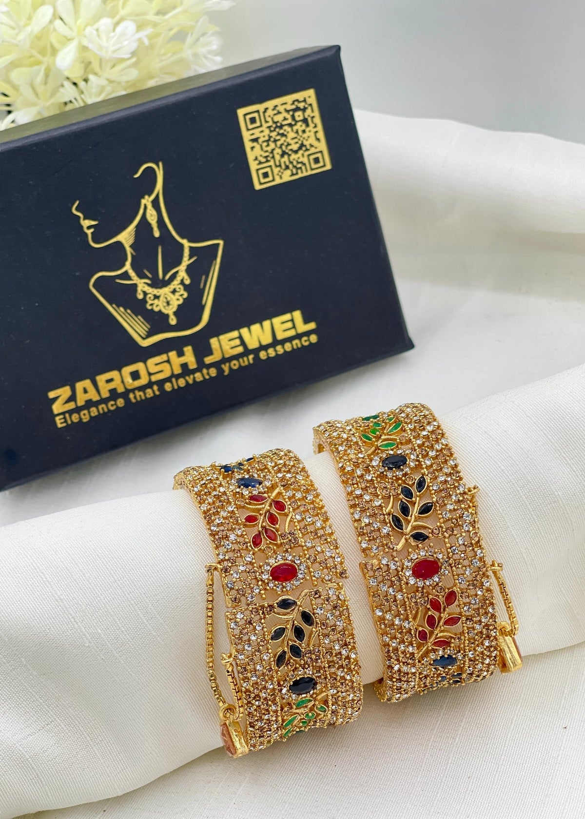 Rafiya Openable Bangle Set by Zarosh Jewel