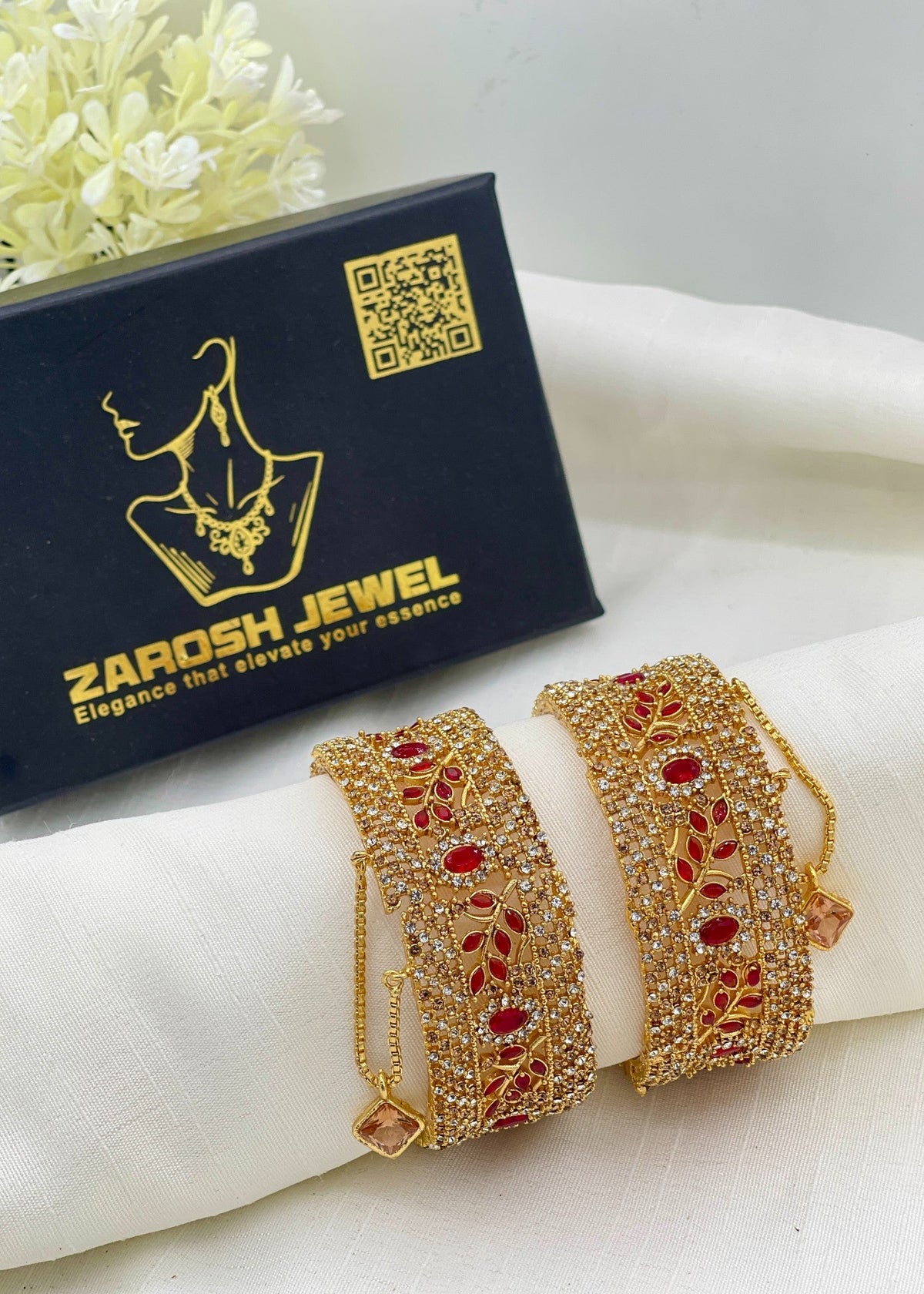 Shop the Rafiya Openable Bangle Set from Zarosh Jewel