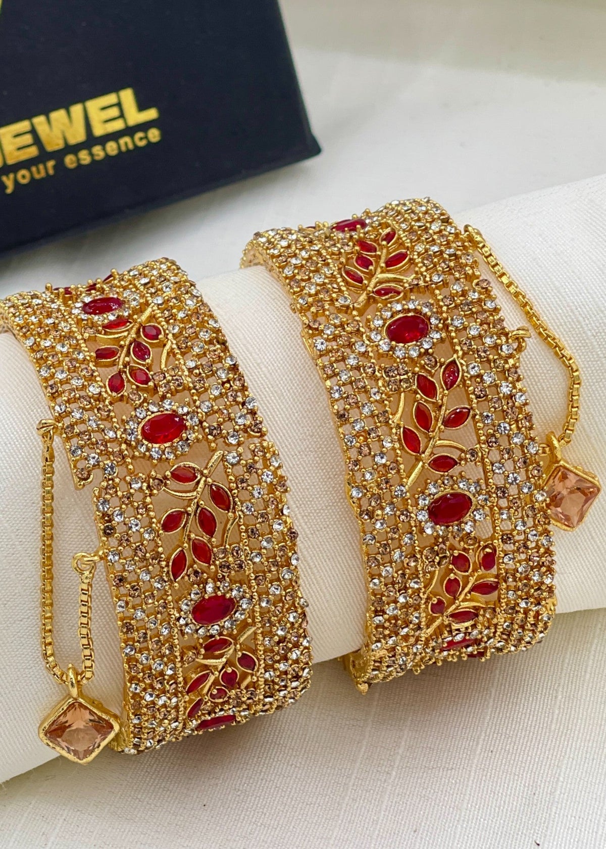 Shop the Rafiya Openable Bangle Set from Zarosh Jewel
