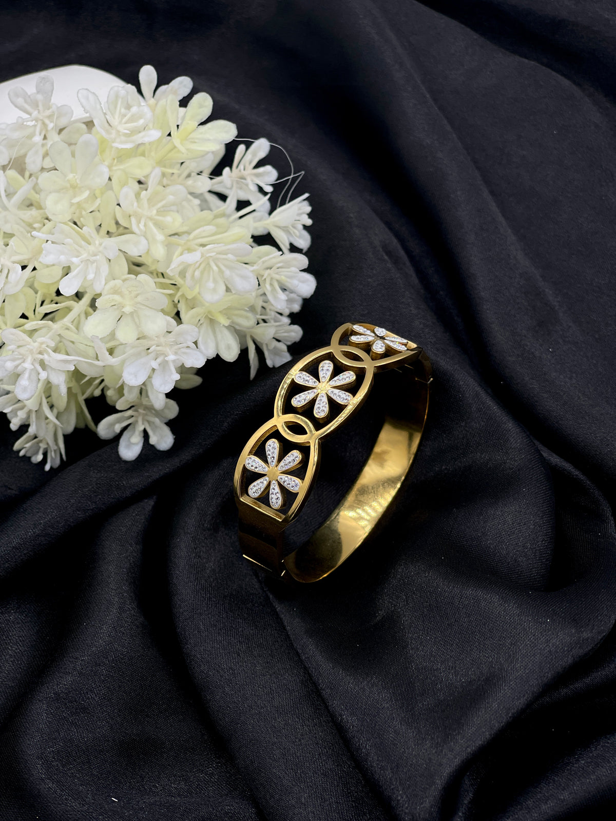 Shop the Rahima Openable Bracelet from Zarosh Jewel