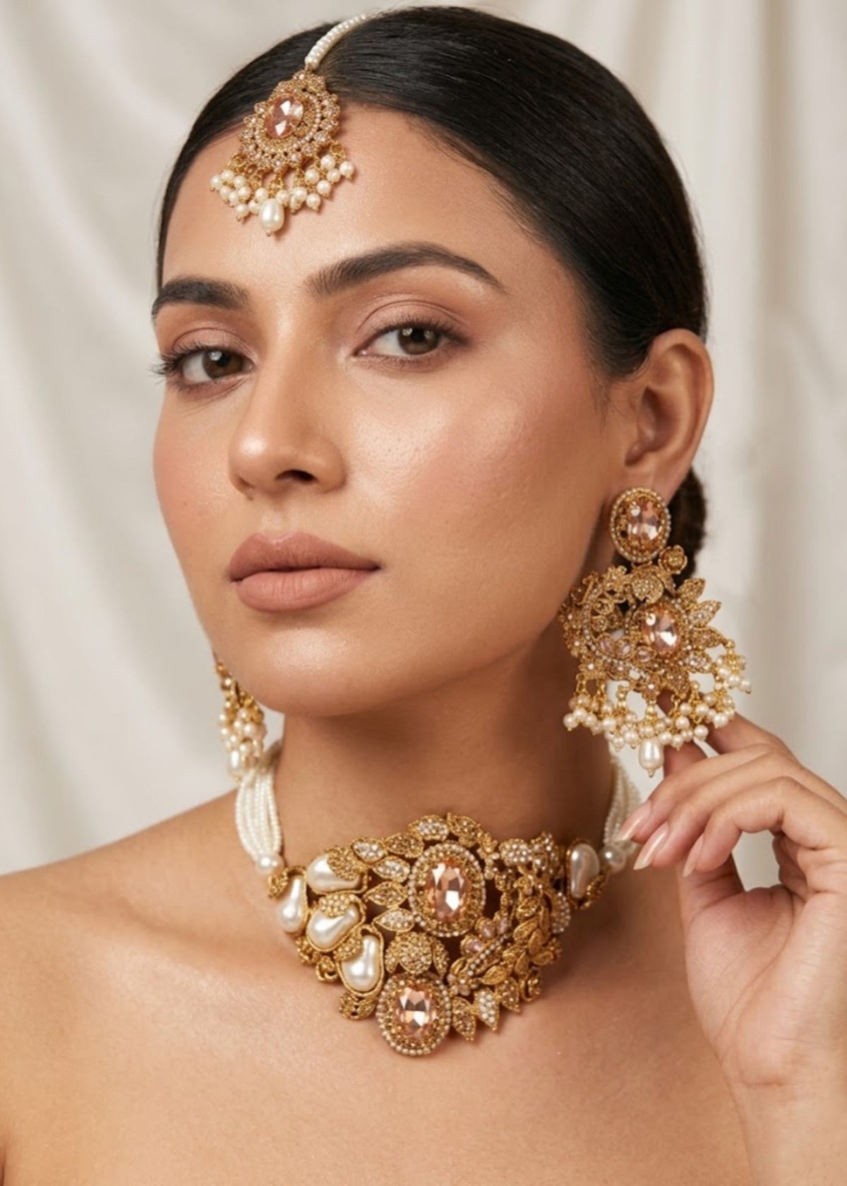 Shop the Rang Mahal Choker Set from Zarosh Jewel