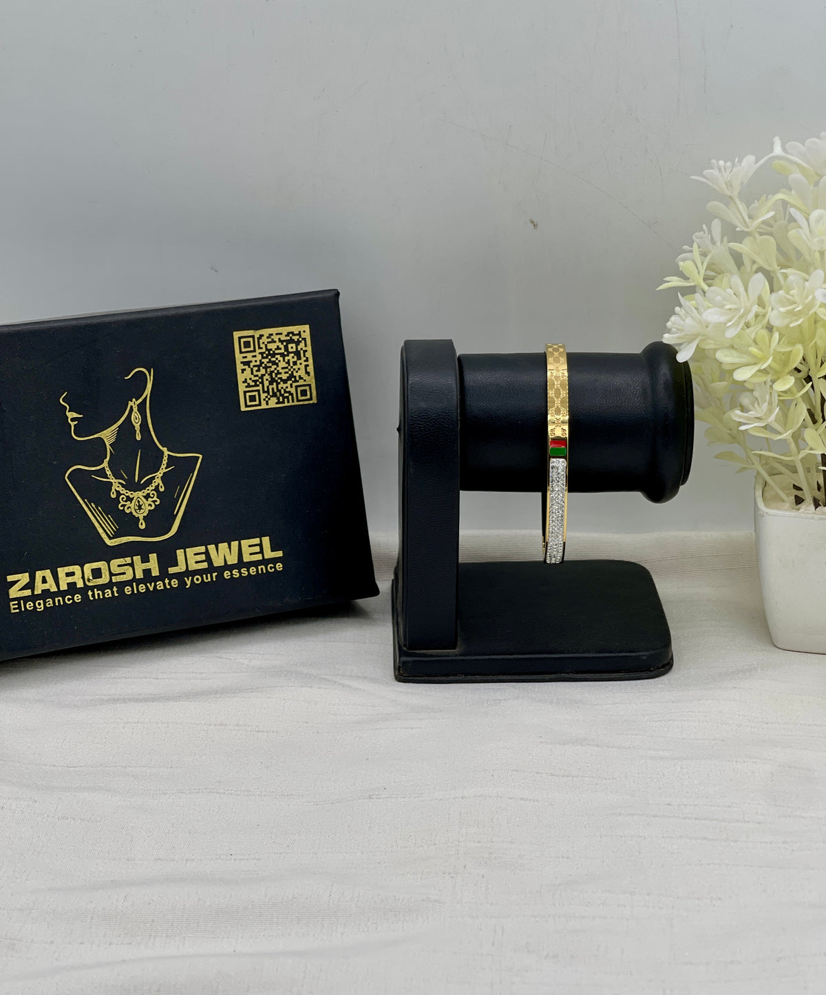 Shop the Raniya Openable Bracelet from Zarosh Jewel