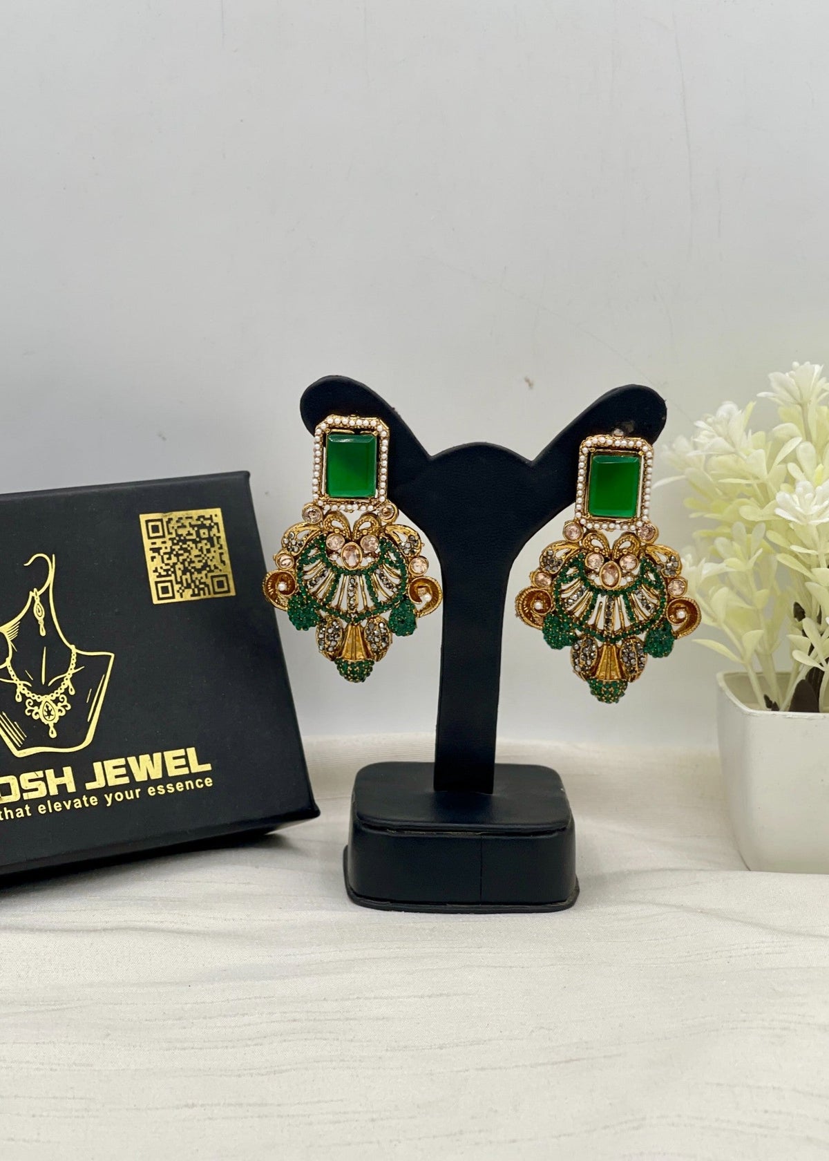 Shop the Rashida Traditional Earring from Zarosh Jewel