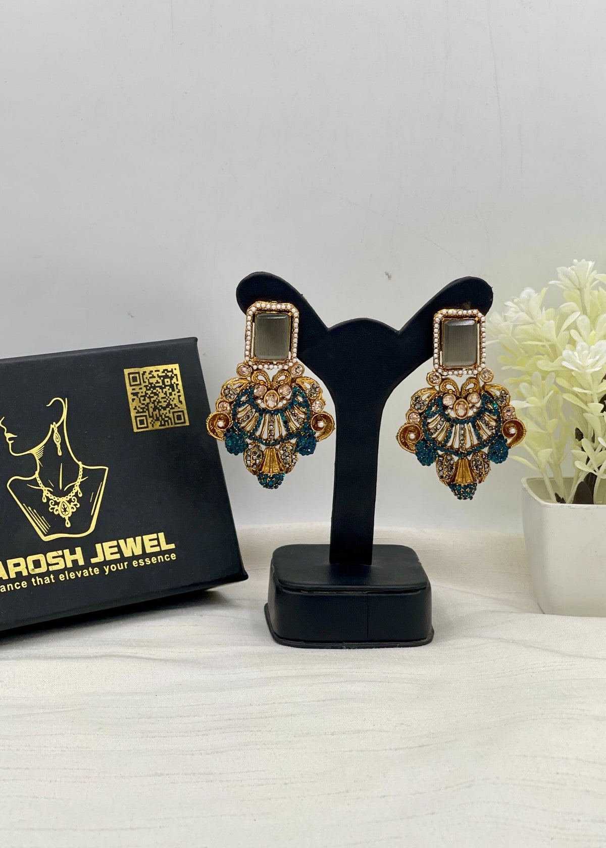 Shop the Rashida Traditional Earring from Zarosh Jewel
