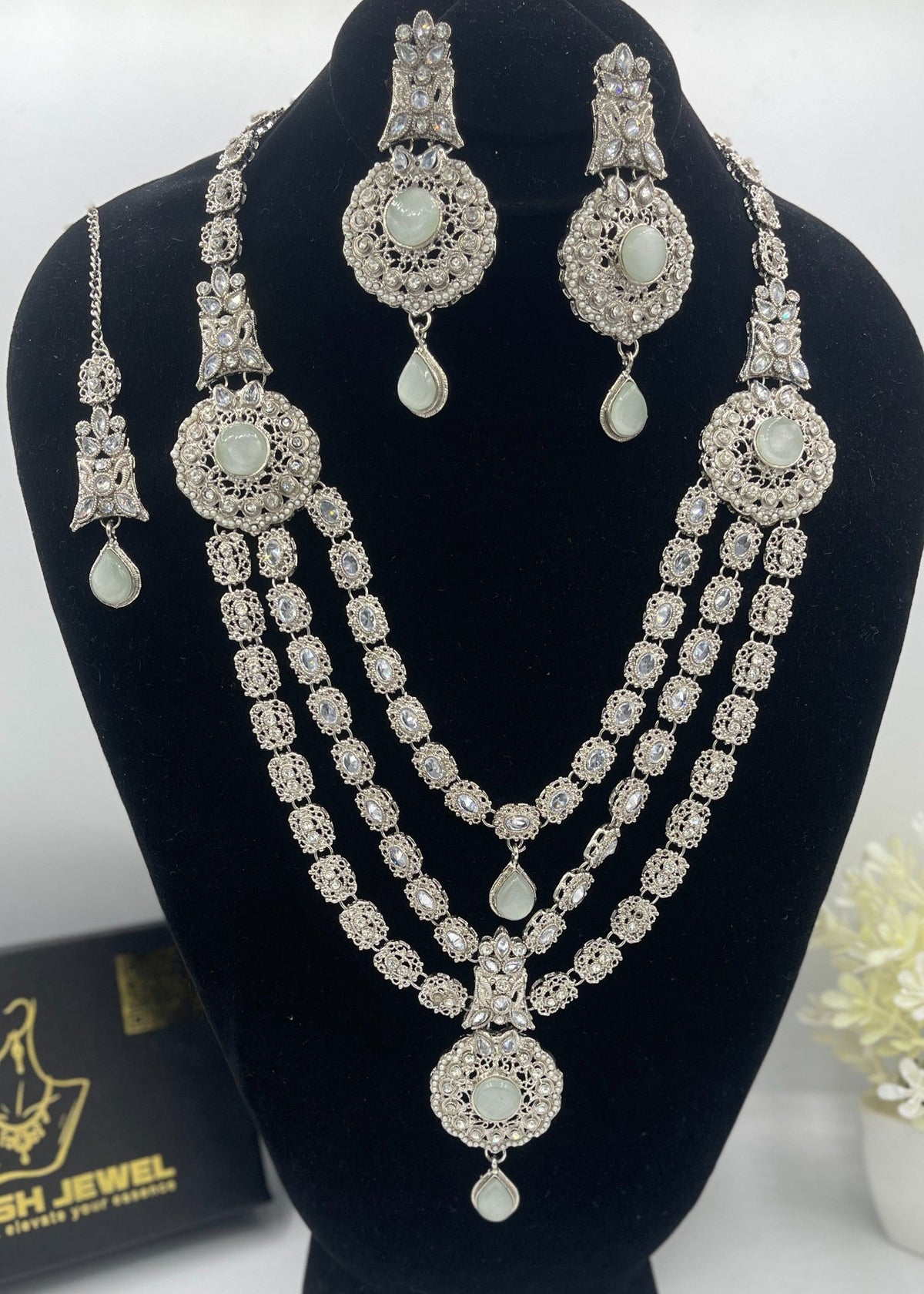 Shop the Razia Mystic Necklace Set from Zarosh Jewel