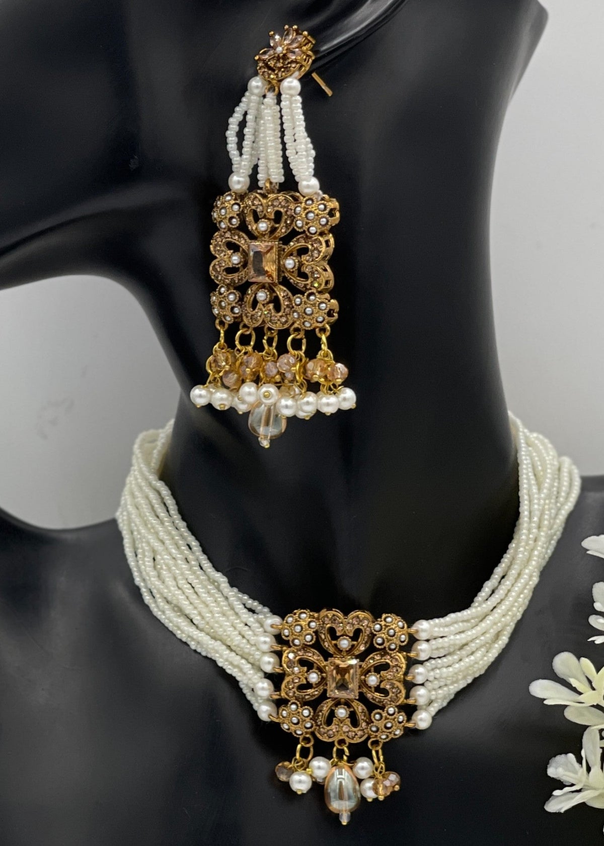 Shop the Regal Royal Choker Set from Zarosh Jewel