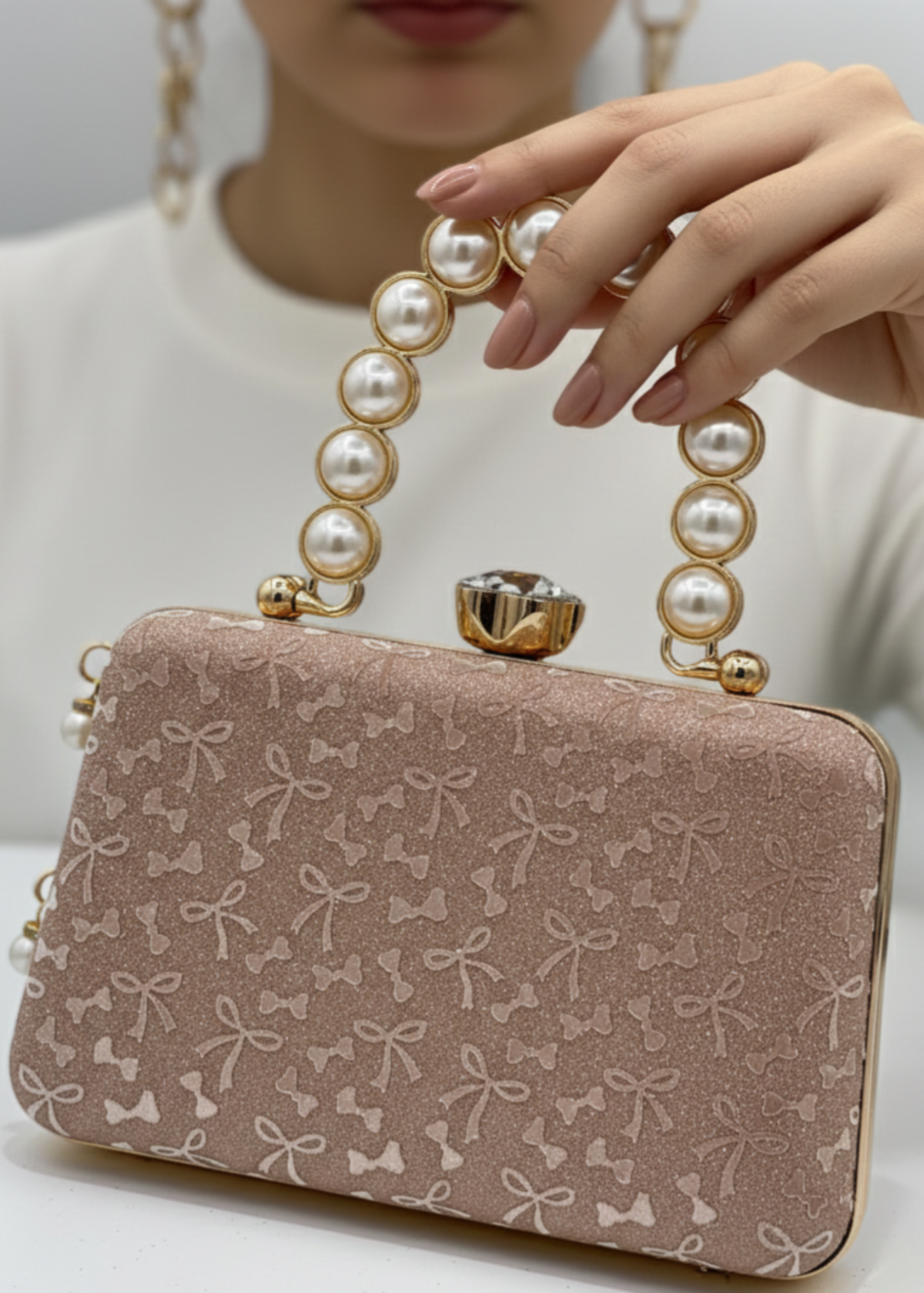 Shop the Ria Luxury Clutch from Zarosh Jewel