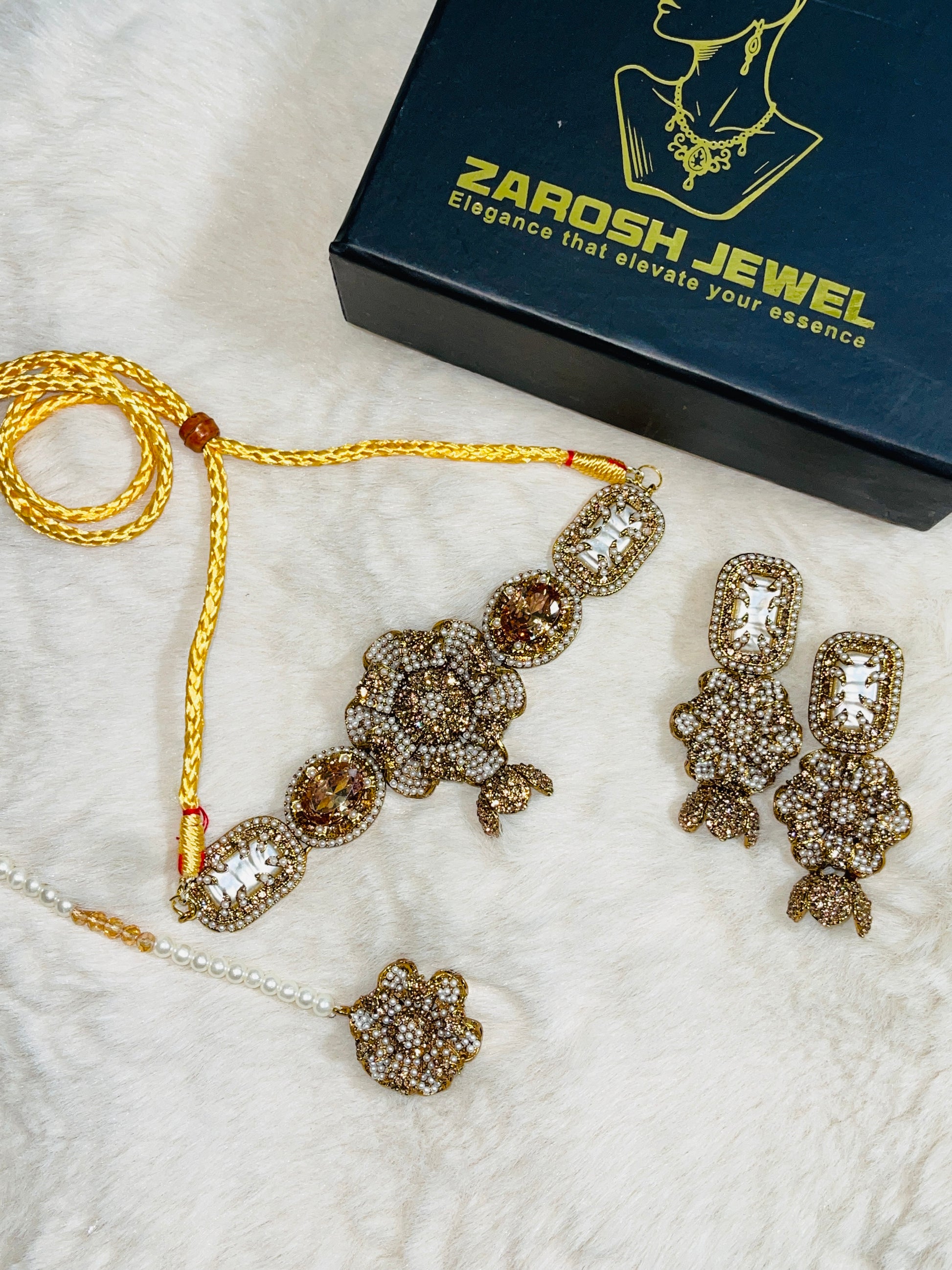 Rida Choker Set