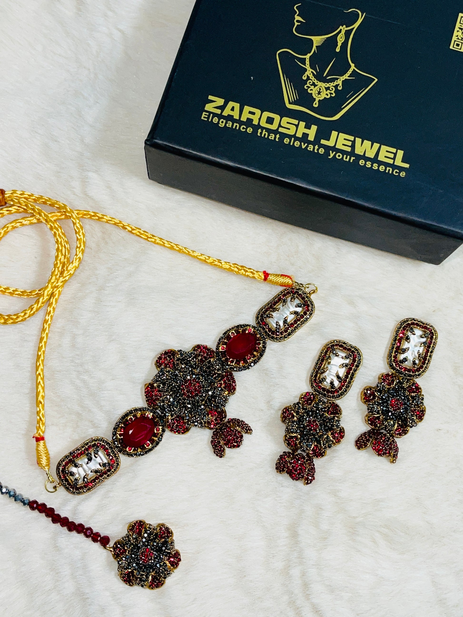Rida Choker Set