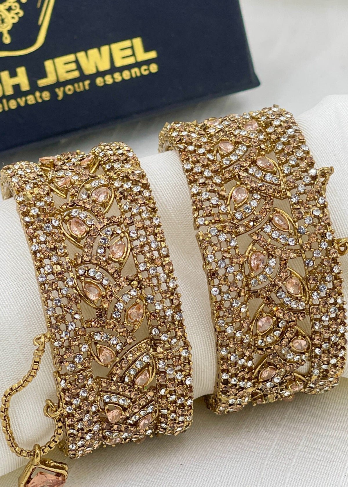 Shop the Rimsha Openable Bangle Set from Zarosh Jewel
