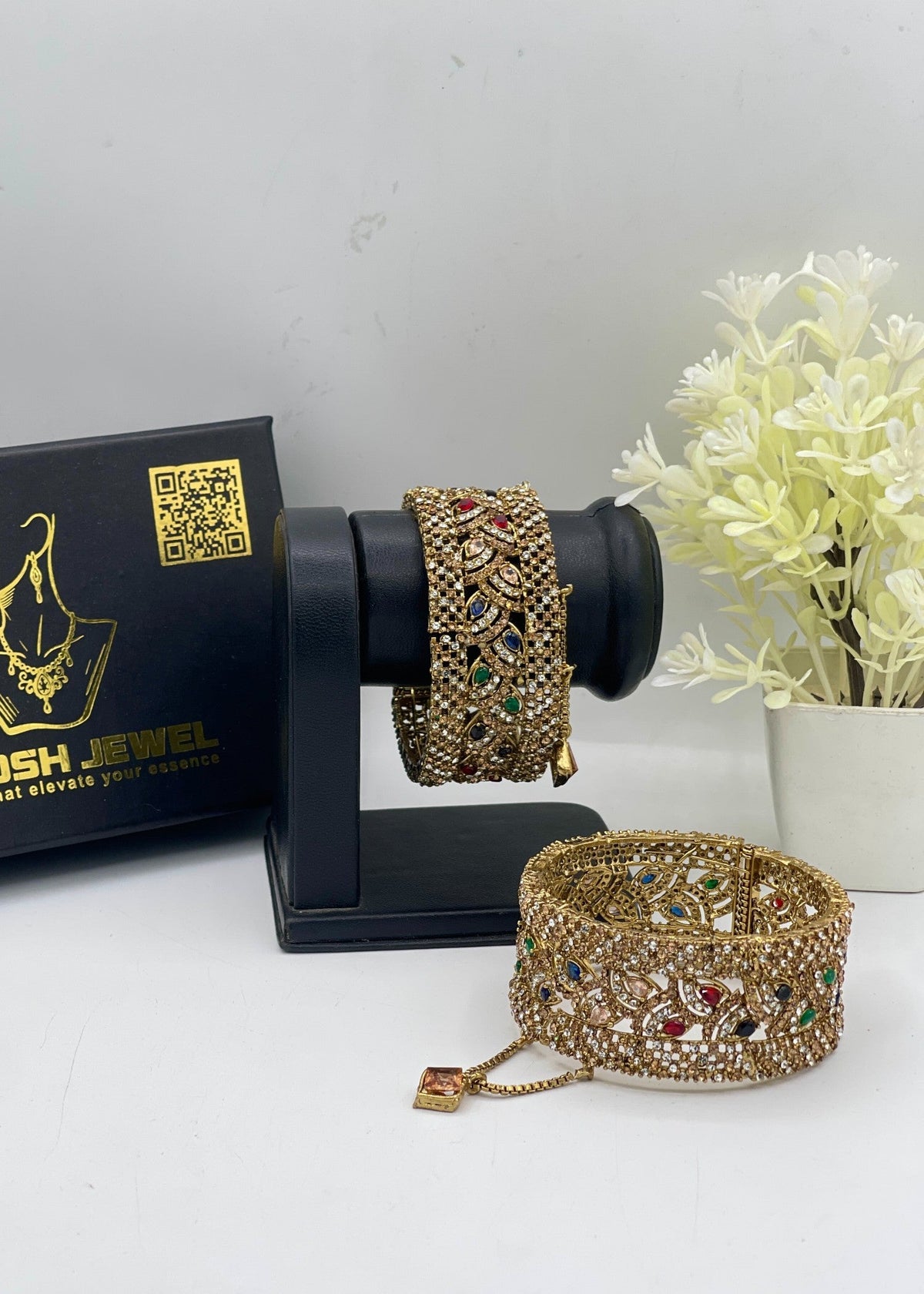 Shop the Rimsha Openable Bangle Set from Zarosh Jewel