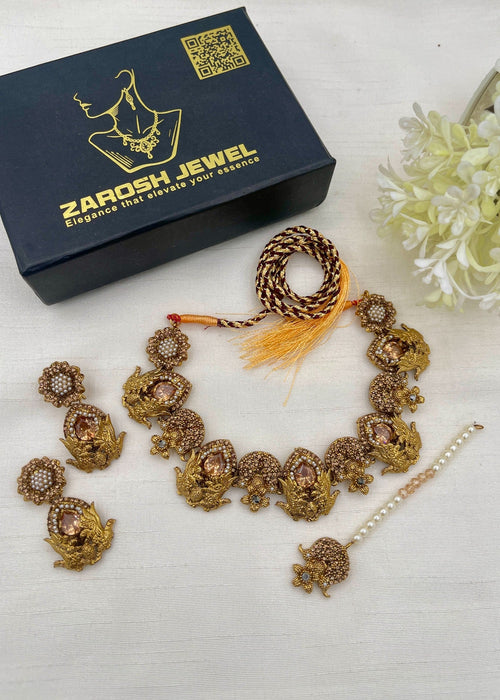 Shop the Roaa Elegent Choker Set from Zarosh Jewel