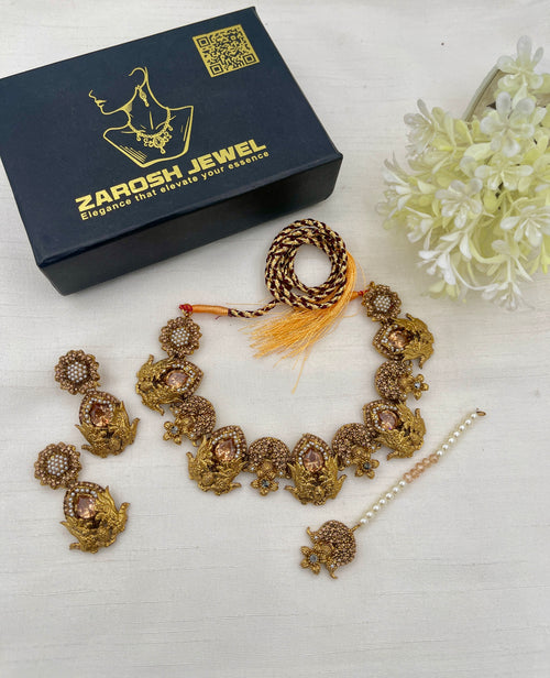 Roaa Elegent Choker Set