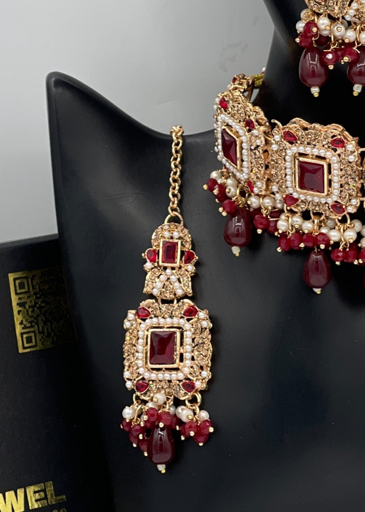 Shop the Royal Pearl Choker Set from Zarosh Jewel