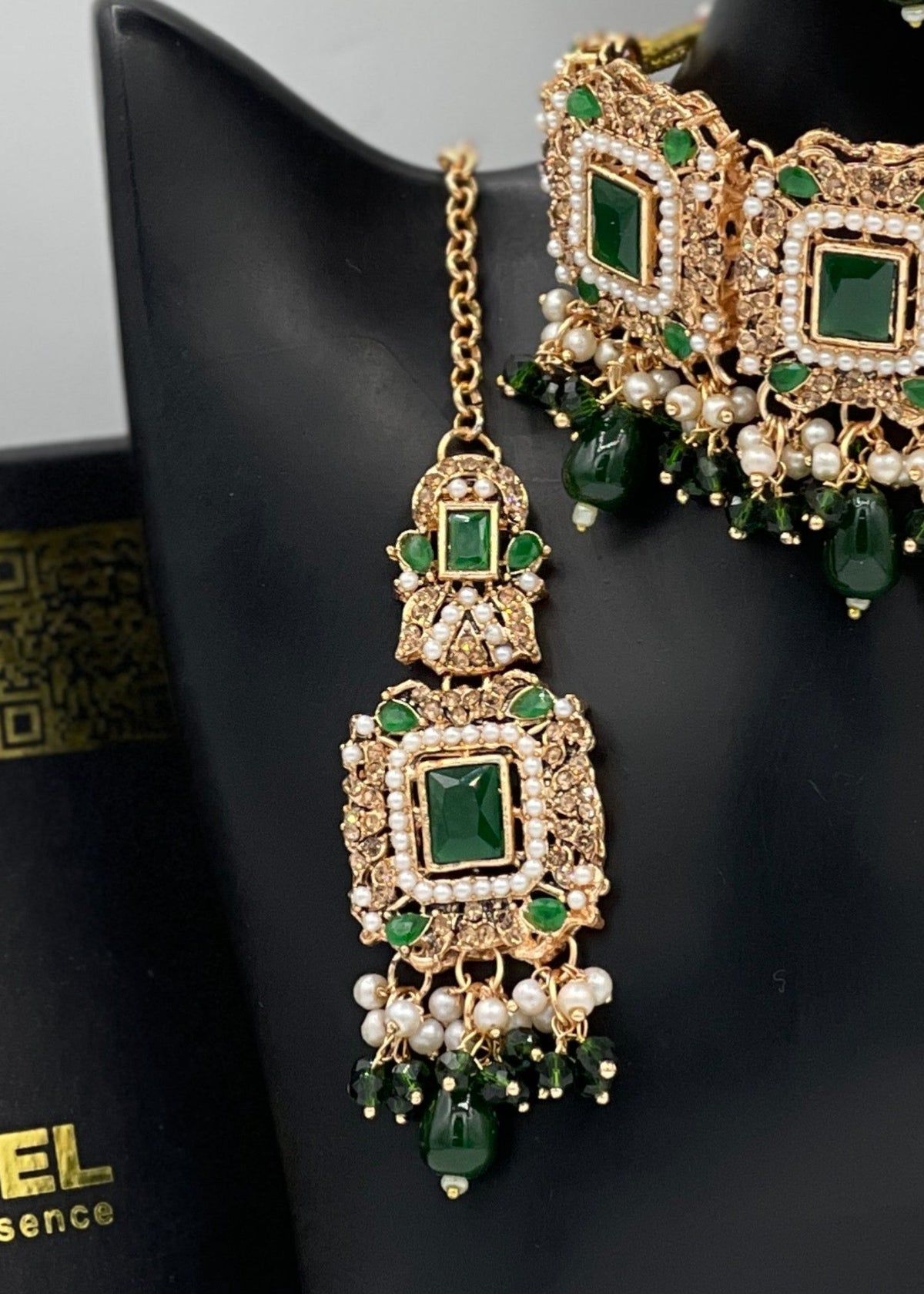 Shop the Royal Pearl Choker Set from Zarosh Jewel