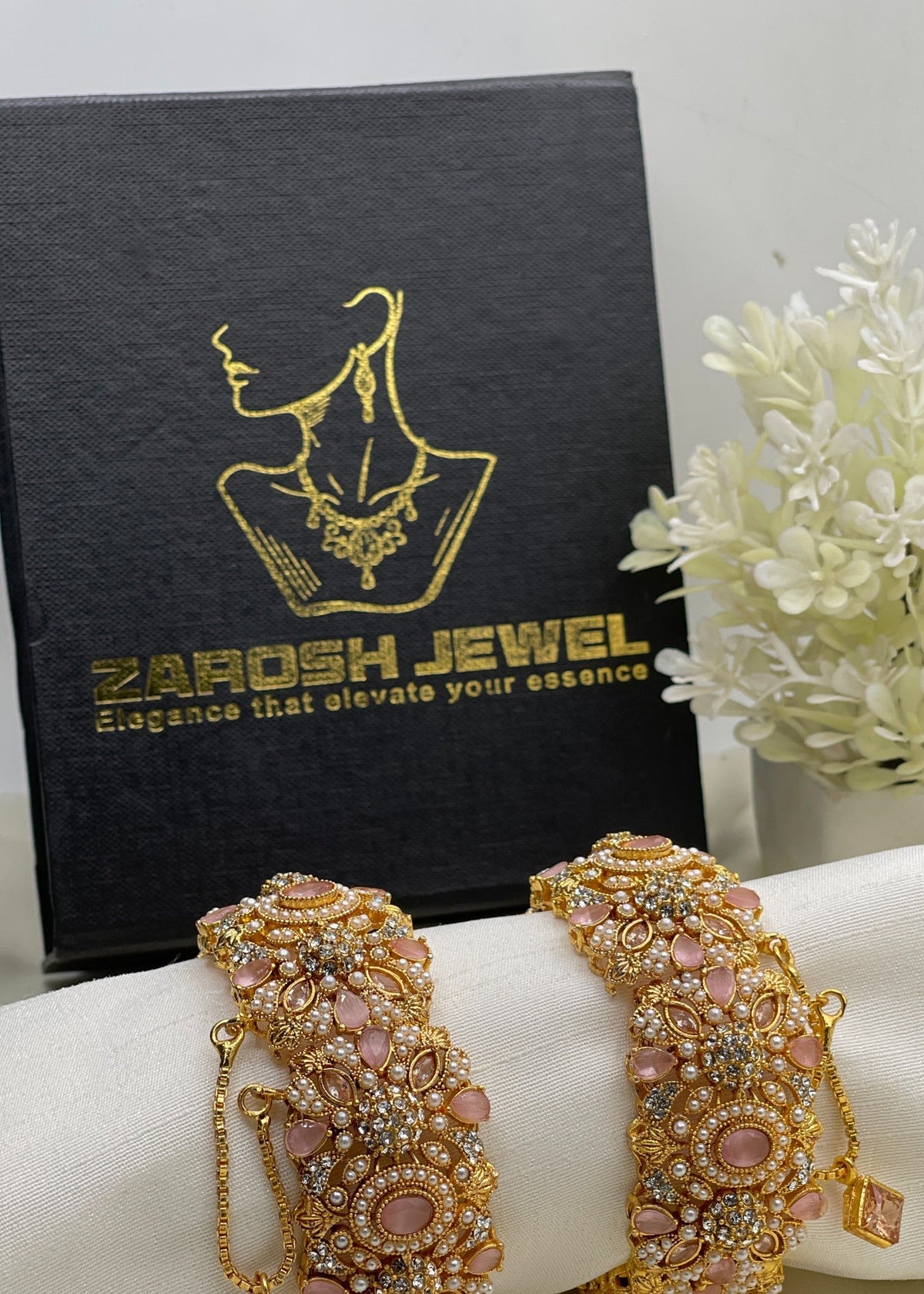 Shop the Royal-taj Openable Bangle from Zarosh Jewel