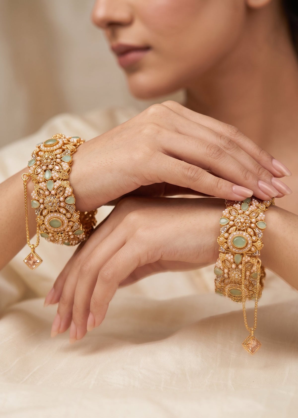 Shop the Royal-taj Openable Bangle from Zarosh Jewel