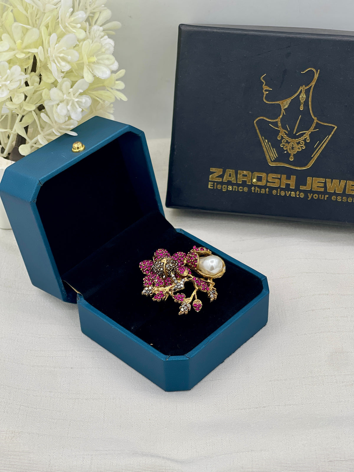Shop the Ruqaiyya Elegant Ring from Zarosh Jewel