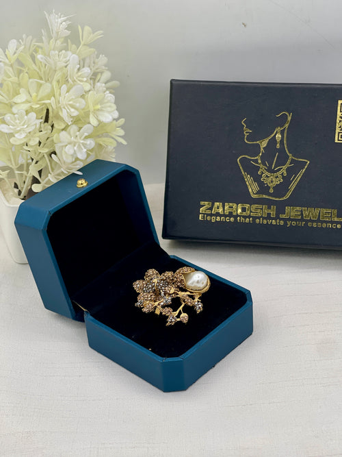 Shop the Ruqaiyya Elegant Ring from Zarosh Jewel