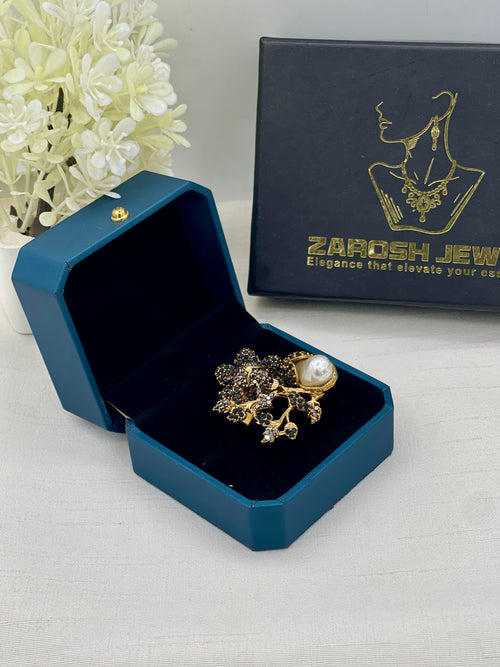Shop the Ruqaiyya Elegant Ring from Zarosh Jewel