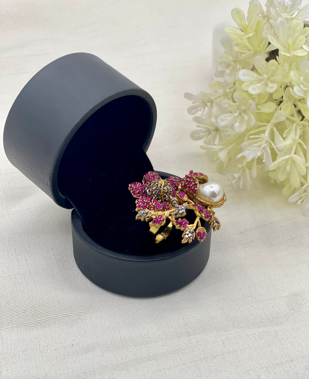Shop the Ruqaiyya Elegant Ring from Zarosh Jewel