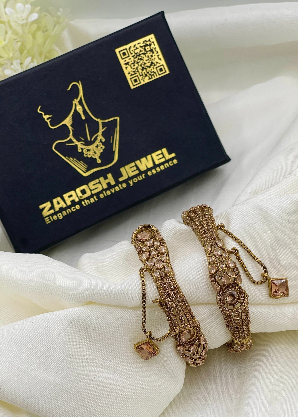 Shop the Rushna Openable Bangle Set from Zarosh Jewel