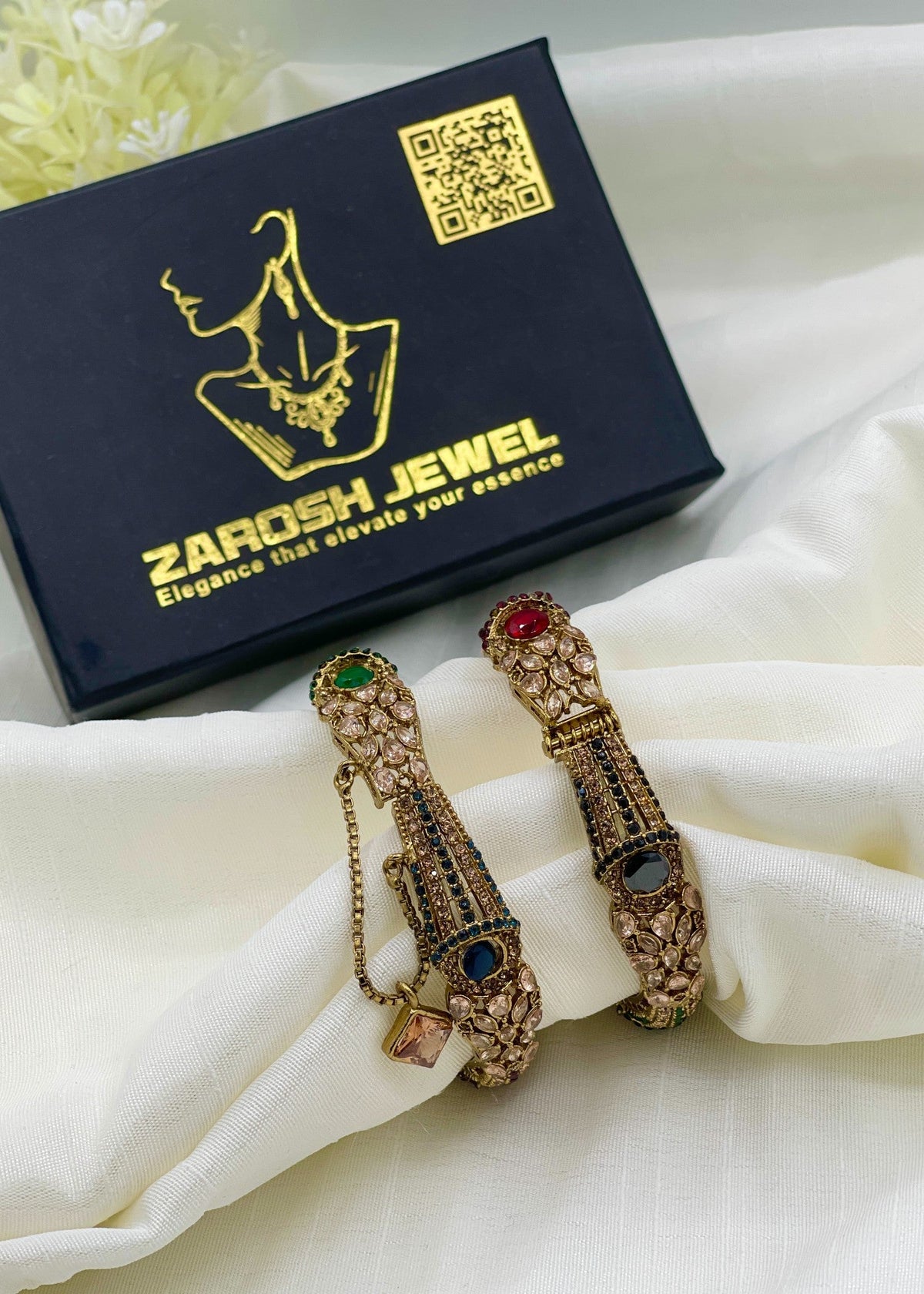 Shop the Rushna Openable Bangle Set from Zarosh Jewel