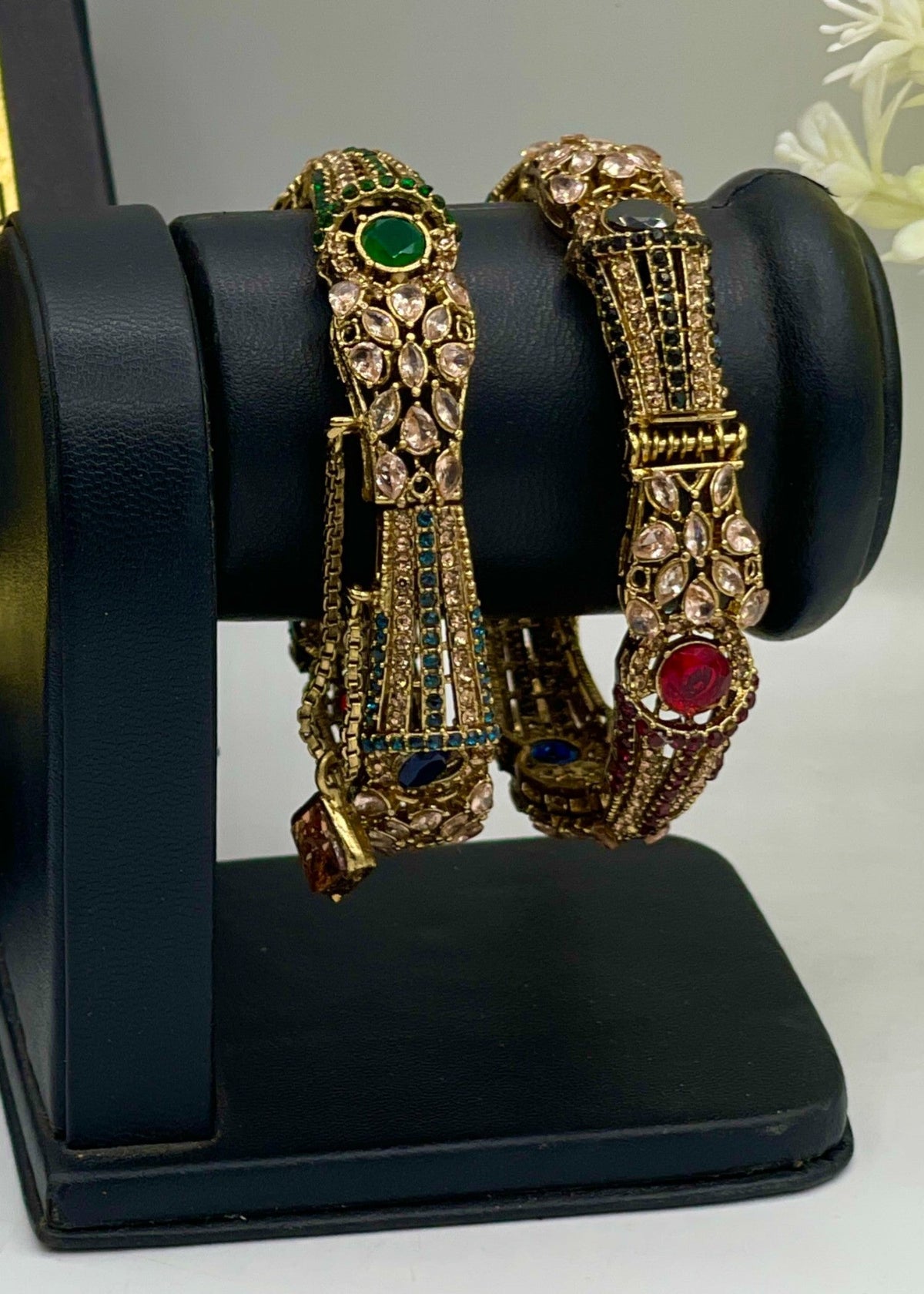Shop the Rushna Openable Bangle Set from Zarosh Jewel