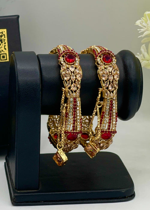 Shop the Rushna Openable Bangle Set from Zarosh Jewel