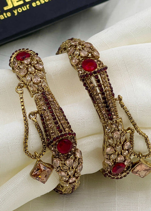 Shop the Rushna Openable Bangle Set from Zarosh Jewel
