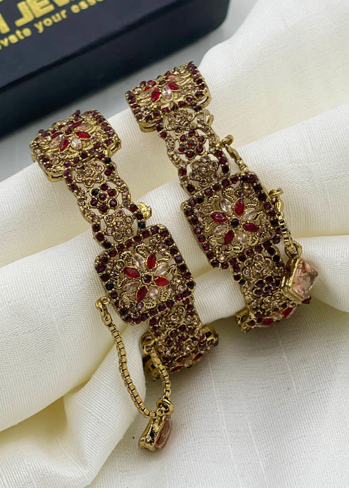 Shop the Sabaya Openable Bangle Set from Zarosh Jewel