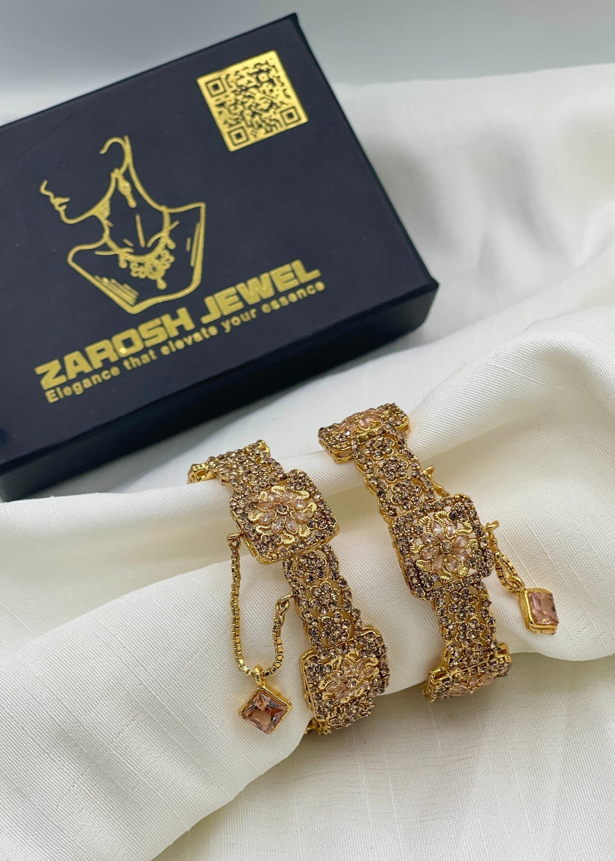 Shop the Sabaya Openable Bangle Set from Zarosh Jewel