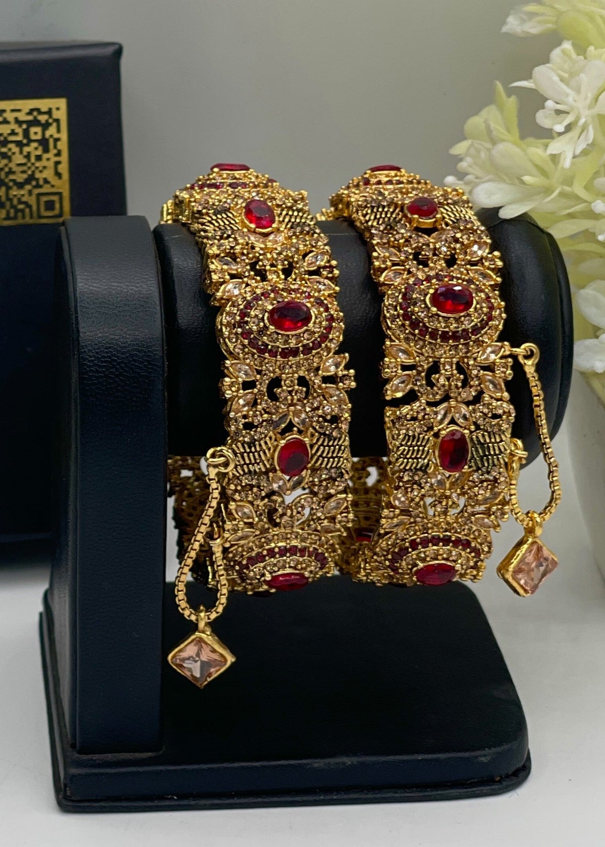 Shop the SAFA Openable Bangle Set from Zarosh Jewel