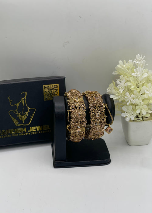 Shop the SAFA Openable Bangle Set from Zarosh Jewel