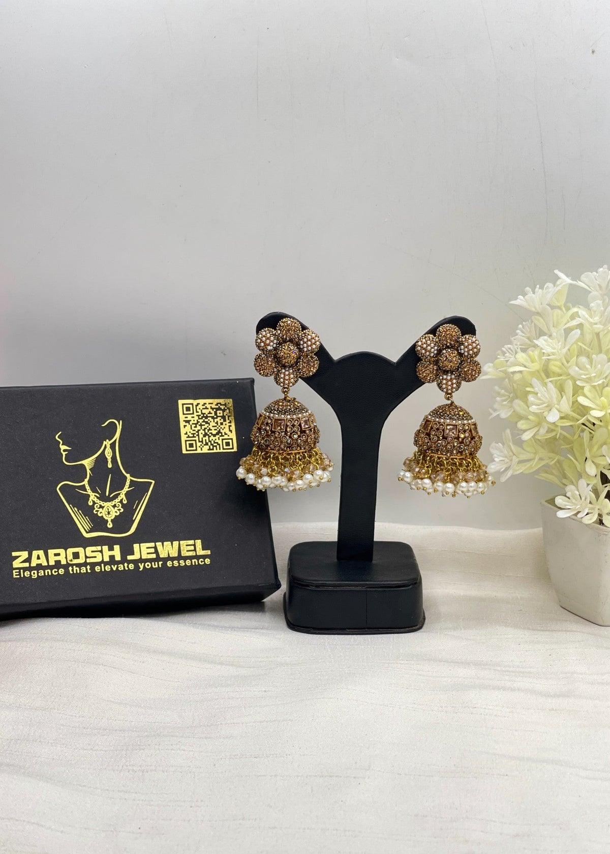 Shop the Saira Earring from Zarosh Jewel