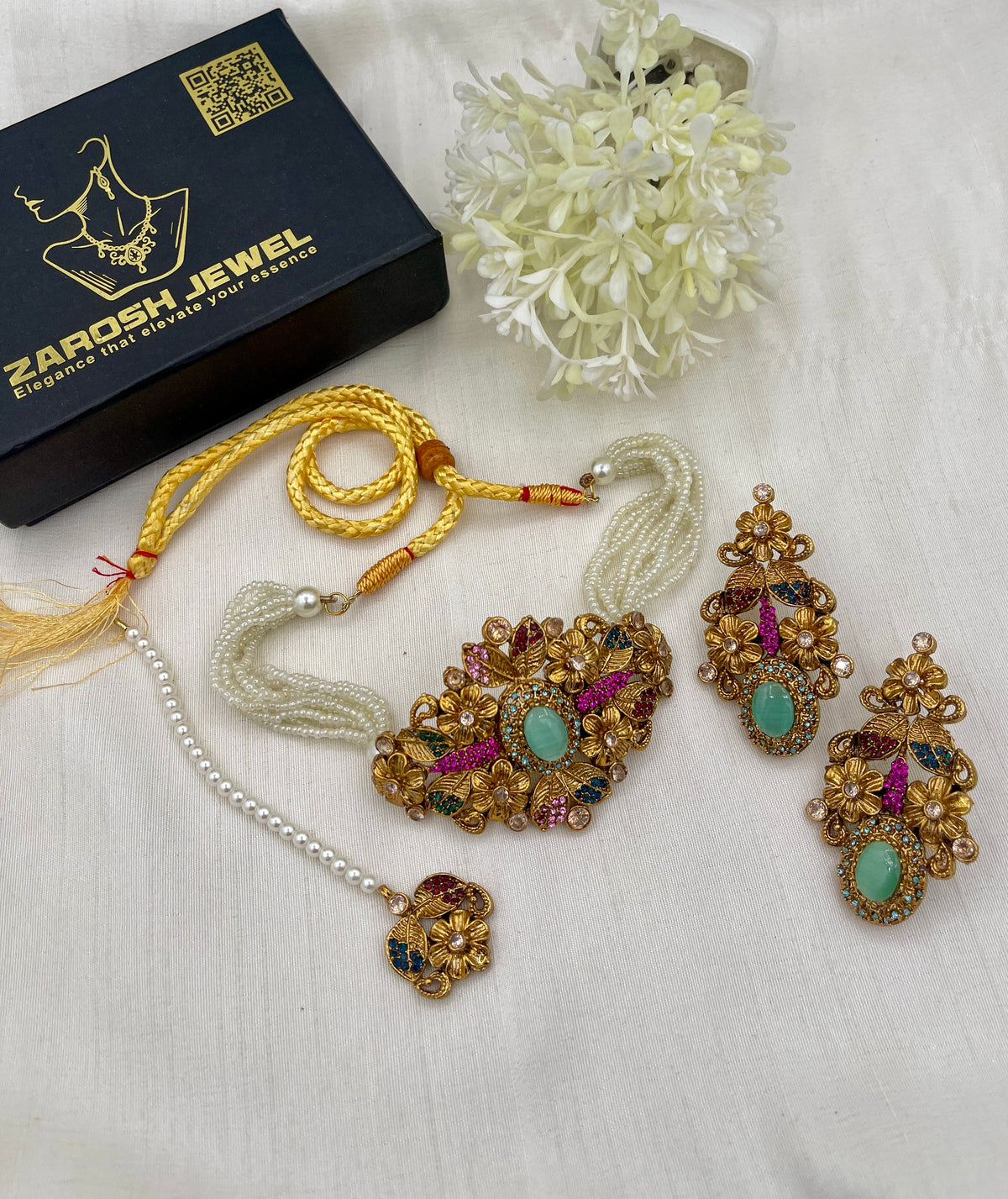 Shop the Samavia Choker set from Zarosh Jewel