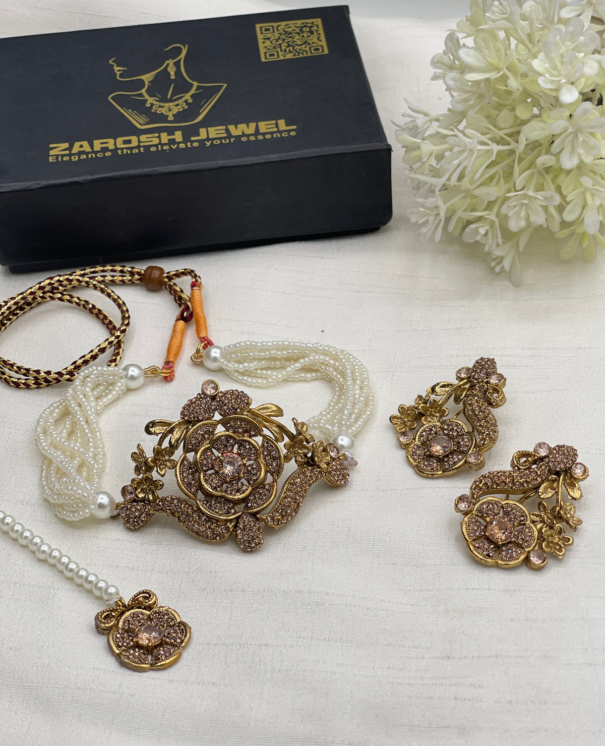 Shop the Samreen Choker Set from Zarosh Jewel