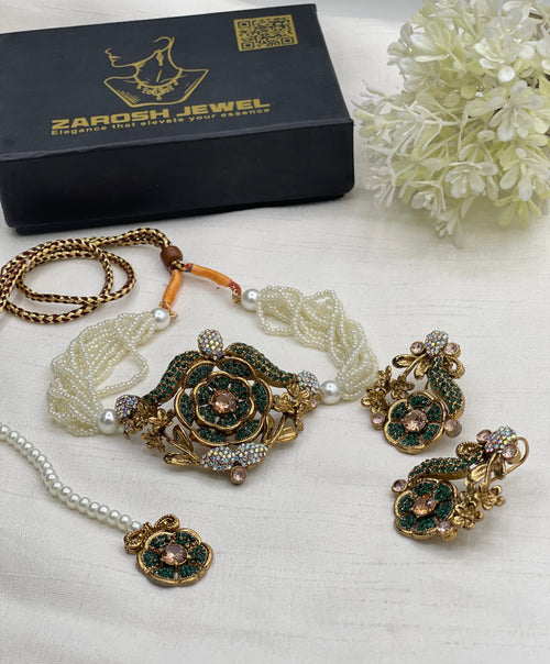 Shop the Samreen Choker Set from Zarosh Jewel