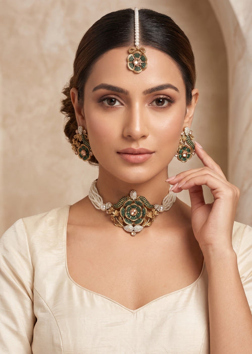 Shop the Samreen Choker Set from Zarosh Jewel