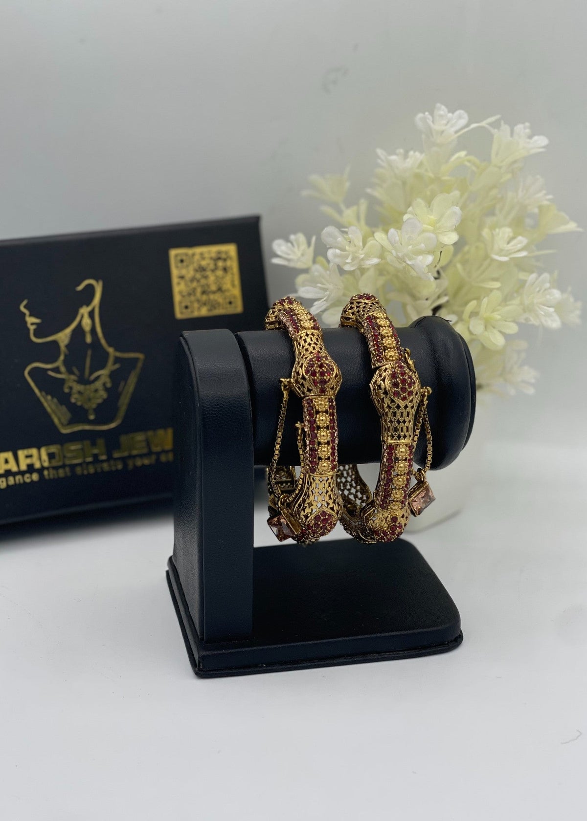 Shop the Sanam Bangle Set from Zarosh Jewel